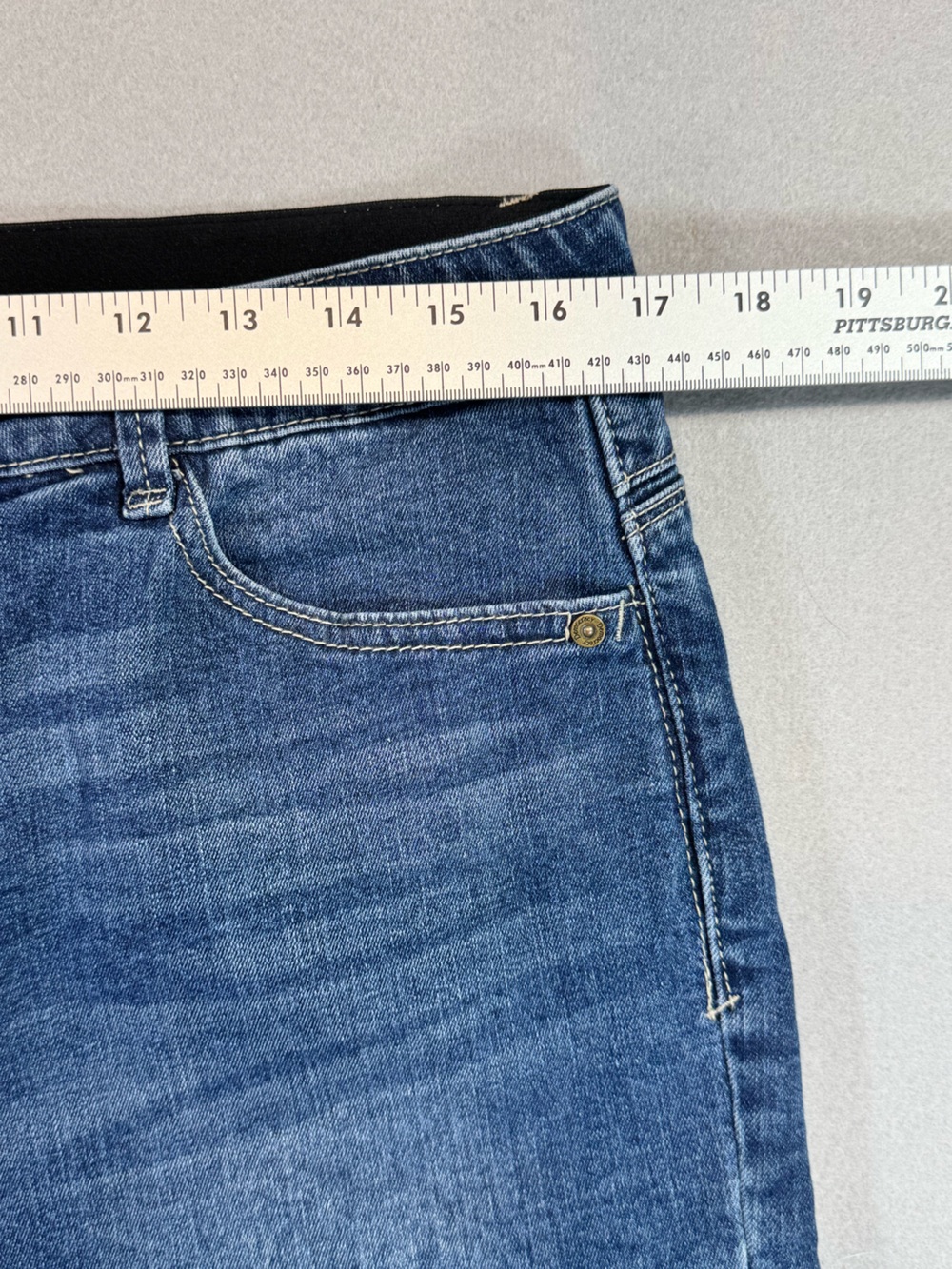 Women’s Democracy Denim Bermuda Shorts Size 12 - Picture 4 of 7